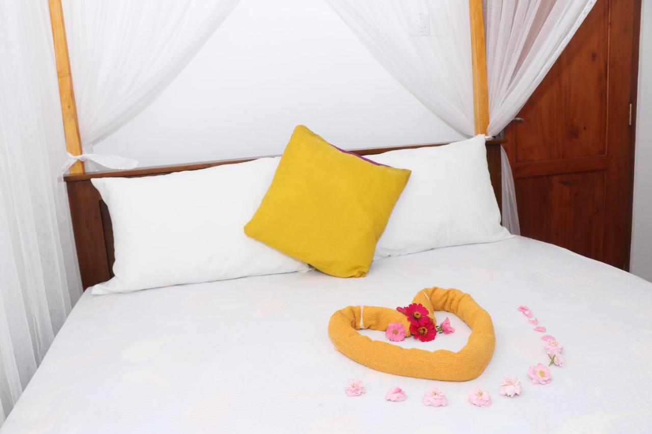 Great Yeheni Villa Hikkaduwa Ngoại thất bức ảnh